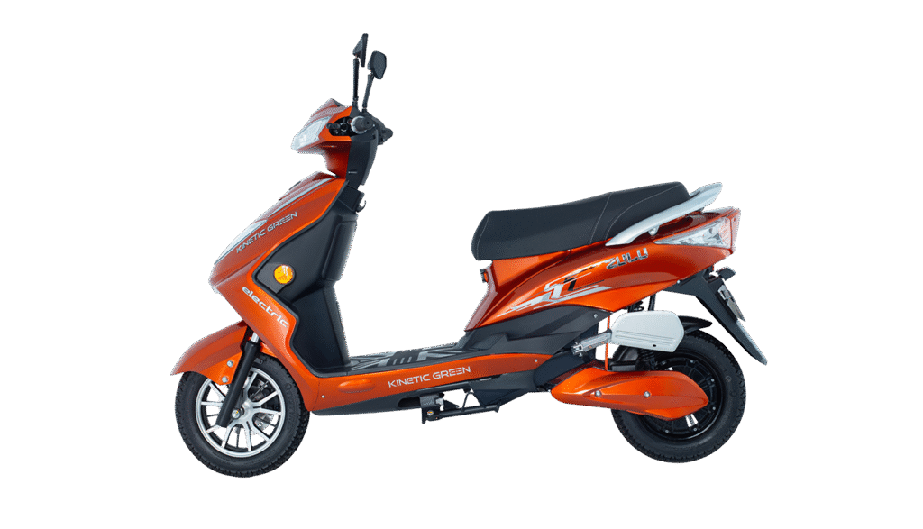 Kinetic Electric Scooter: काइनेटिक की नई इलेक्ट्रिक स्कूटर भारत में टेस्टिंग के दौरान दिखी 2 New Kinetic electric scooter spied testing in India with camouflage design